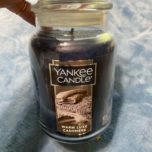 Yankee Candle Warm Luxe cashmere Candle